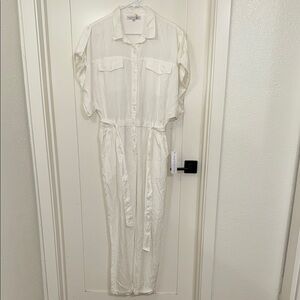 Young Fabulous & Broke Jumpsuit
Women Size M Ivory Cuba Utility Belted
Tencel